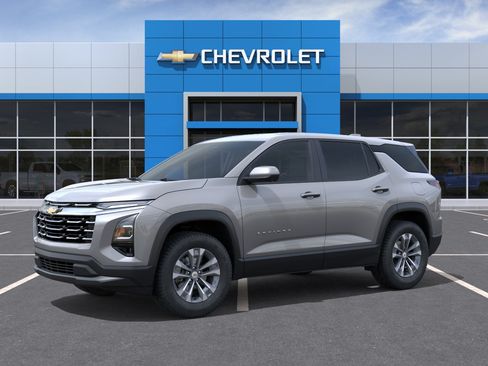 New 2026 Chevrolet Equinox LT w/ Safety and Technology Package FWD image 2