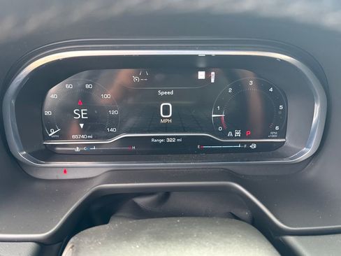 Used 2023 GMC Yukon SLT image 19