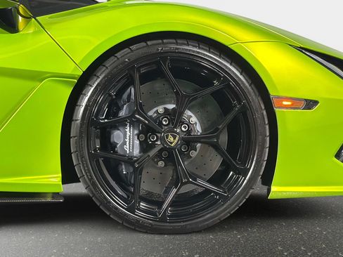 Used 2026 Lamborghini Revuelto AWD/4WD image 3