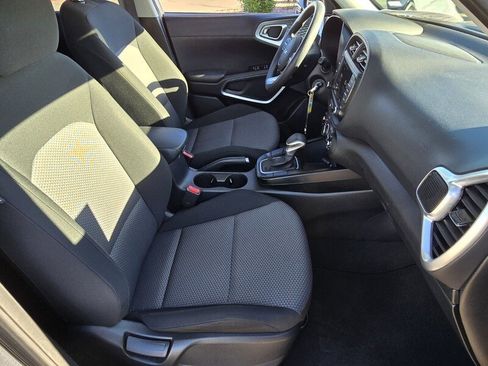 Certified 2024 Kia Soul LX w/ Option Group 015 image 16