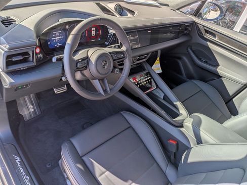 New 2025 Porsche Macan Turbo Electric image 4