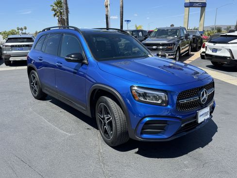 Used 2024 Mercedes-Benz GLB 250 image 2