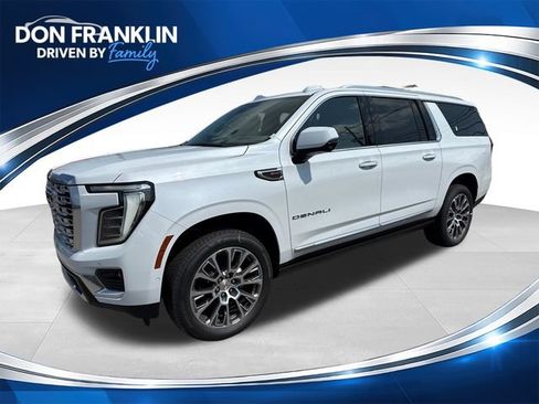 New 2026 GMC Yukon XL Denali w/ Denali Reserve Package AWD/4WD image 1