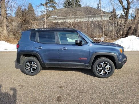 Used 2022 Jeep Renegade Trailhawk image 8