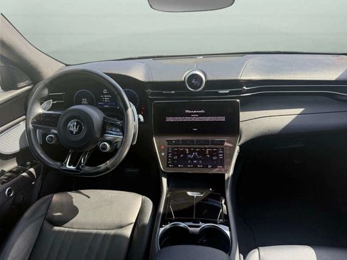Certified 2023 Maserati Grecale Modena AWD/4WD image 4