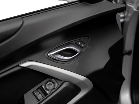 Used 2019 Chevrolet Camaro LT RWD image 61