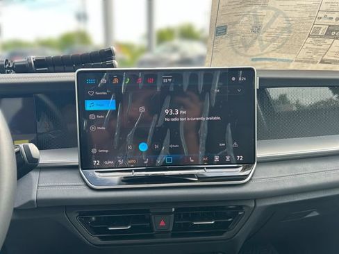 New 2026 Volkswagen Tiguan SE AWD/4WD image 17