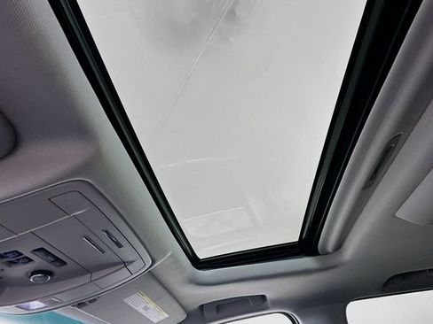 Used 2018 GMC Yukon SLT w/ Open Road Package image 22