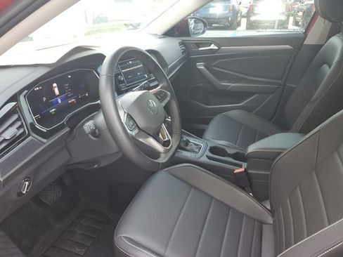 Used 2024 Volkswagen Jetta SE w/ Panoramic Sunroof Package FWD image 15