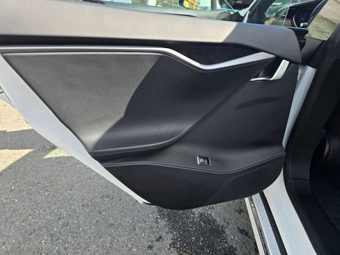 Used 2019 Tesla Model S Standard Range image 20