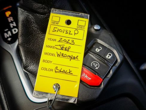 Used 2023 Jeep Wrangler Unlimited Sport AWD/4WD image 40