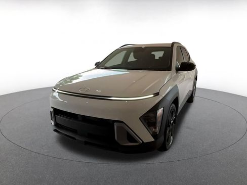 Used 2026 Hyundai Kona SEL Sport FWD image 4