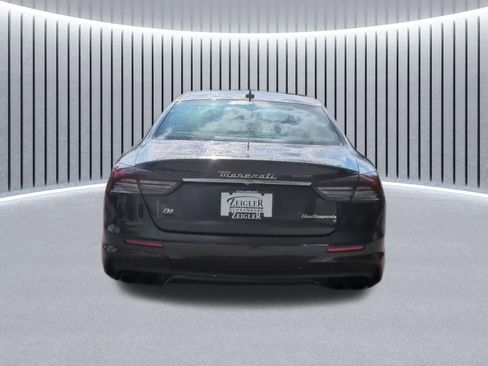 Used 2023 Maserati Quattroporte Modena Q4 AWD/4WD image 9