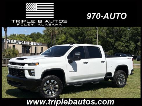Used 2023 Chevrolet Silverado 2500 Custom w/ Custom Value Package AWD/4WD image 1