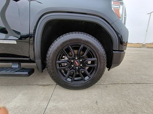 Used 2019 GMC Sierra 1500 Elevation image 3