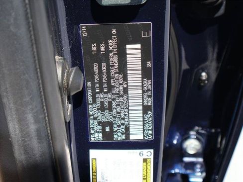 Used 2015 Toyota 4Runner Limited AWD/4WD image 30