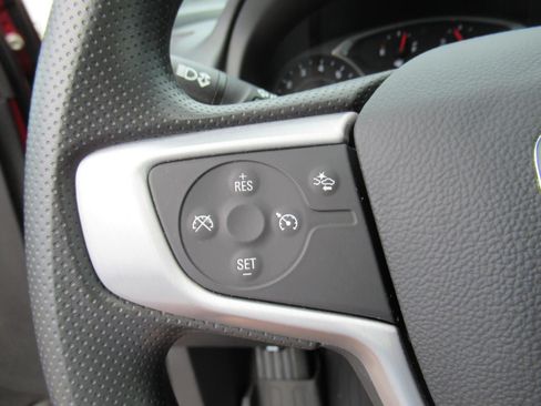 Used 2024 GMC Terrain SLE w/ Driver Convenience Package FWD image 24