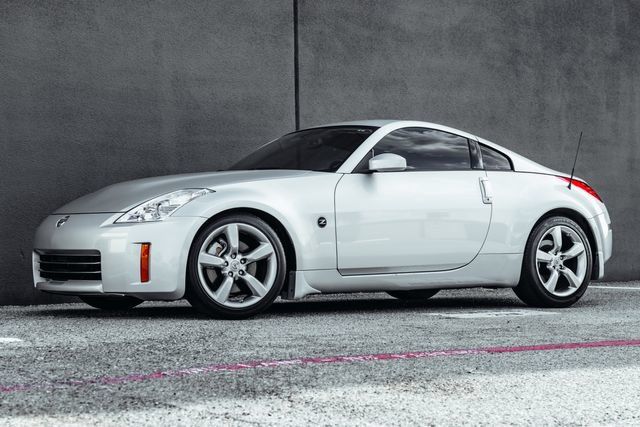 Used 2008 Nissan 350Z Touring w/ Cargo Convenience Pkg RWD image 36
