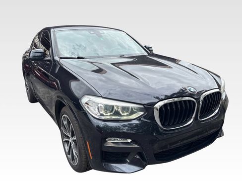 Used 2019 BMW X4 xDrive30i w/ M Sport Package 2 AWD/4WD image 2