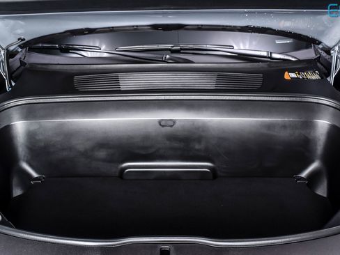 Used 2024 Rivian R1S Adventure image 11