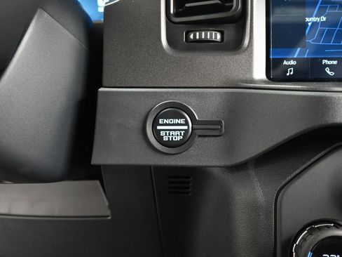 New 2025 Ford Bronco Badlands image 16