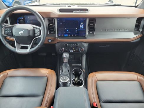 Used 2024 Ford Bronco Outer Banks AWD/4WD image 13