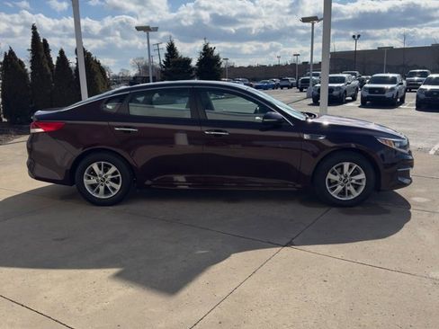 Used 2016 Kia Optima LX w/ LX Convenience Package image 7