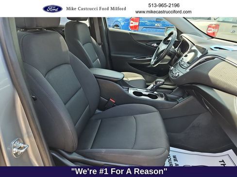 Used 2024 Chevrolet Malibu RS FWD image 28