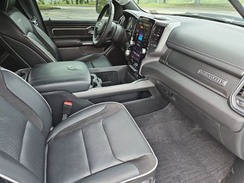 Used 2025 RAM 1500 Laramie w/ Sport Appearance Package AWD/4WD image 10