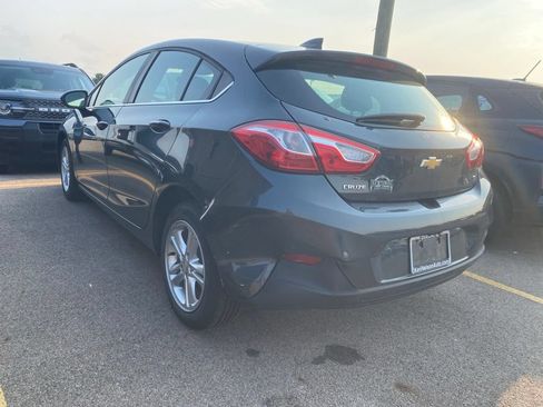 Used 2018 Chevrolet Cruze LT w/ Convenience Package FWD image 10