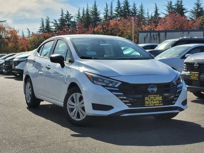 New 2025 Nissan Versa S w/ Trunk Package