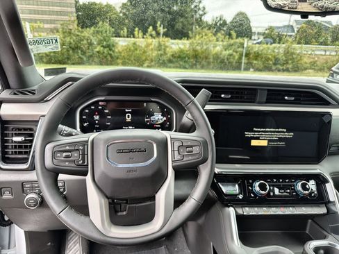 New 2026 GMC Sierra 2500 Denali w/ Denali Reserve Package image 16
