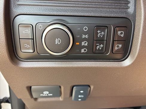 New 2026 Ford F250 King Ranch w/ FX4 Off-Road Package image 36