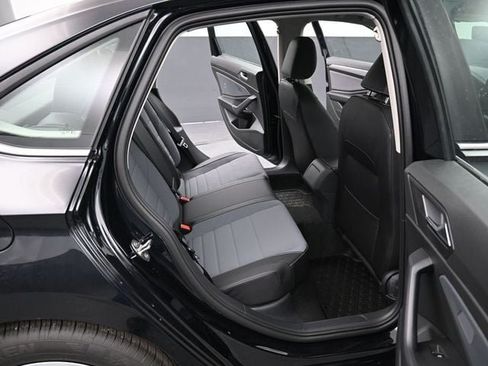 New 2026 Volkswagen Jetta SE FWD image 13