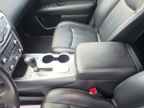 Used 2019 Nissan Pathfinder SL FWD image 25