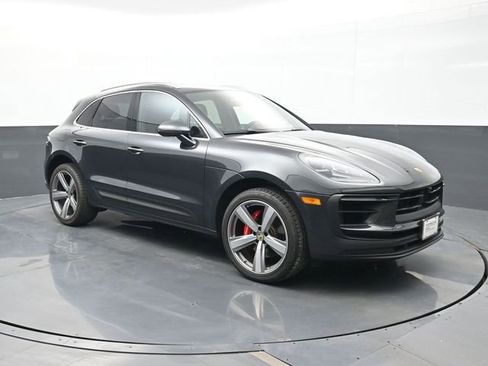 Certified 2023 Porsche Macan S AWD/4WD image 25