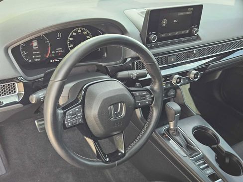 Used 2024 Honda Civic Sport image 2