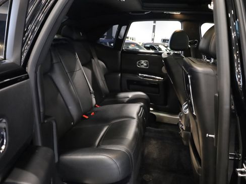 Used 2015 Rolls-Royce Ghost Base image 44