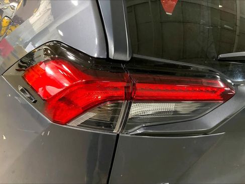 Used 2023 Toyota RAV4 LE image 29