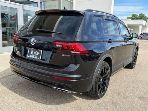 Used 2020 Volkswagen Tiguan SE R-Line AWD/4WD image 3