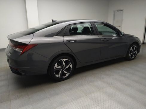 Used 2023 Hyundai Elantra Limited FWD image 10