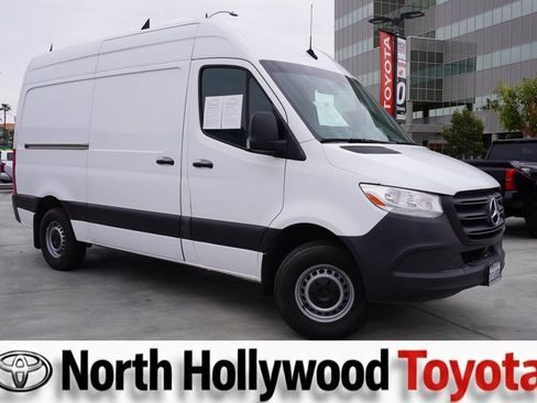 Used 2020 Mercedes-Benz Sprinter 1500 image 1