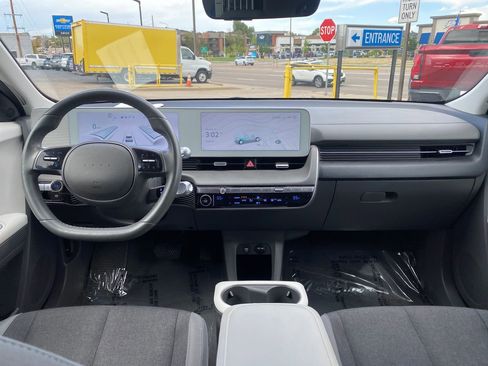 Used 2024 Hyundai Ioniq 5 SEL AWD/4WD image 12