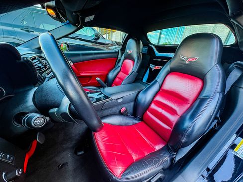 Used 2010 Chevrolet Corvette Convertible w/ Preferred Equipment Group RWD image 20