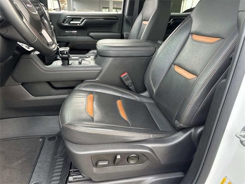 Used 2023 GMC Sierra 1500 AT4 w/ AT4 Premium Package image 18