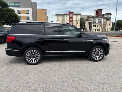 Used 2021 Lincoln Navigator Reserve w/ Luxury Package AWD/4WD image 6