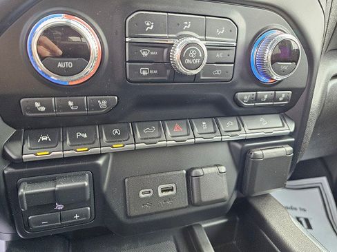 Used 2020 GMC Sierra 1500 AT4 w/ AT4 Premium Package image 37