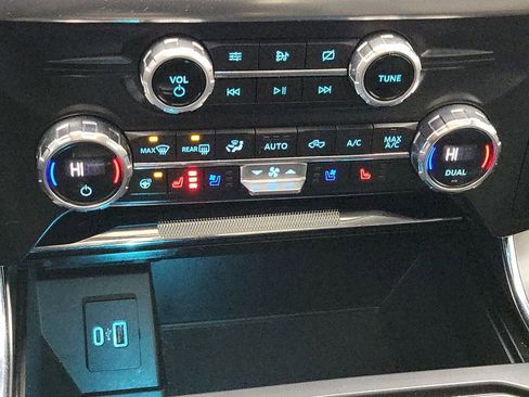 Used 2021 Ford F150 Lariat w/ Equipment Group 502A High image 16