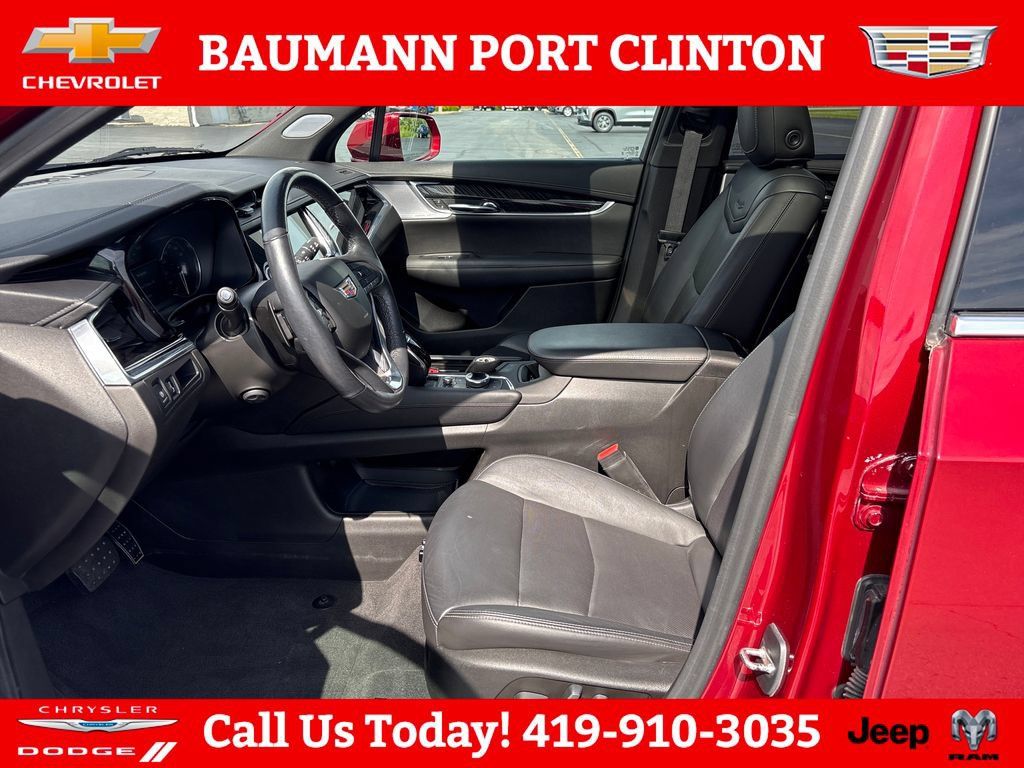 Used 2020 Cadillac XT6 Premium Luxury FWD image 9