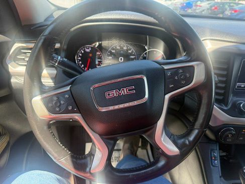 Used 2019 GMC Acadia Denali w/ Technology Package AWD/4WD image 17